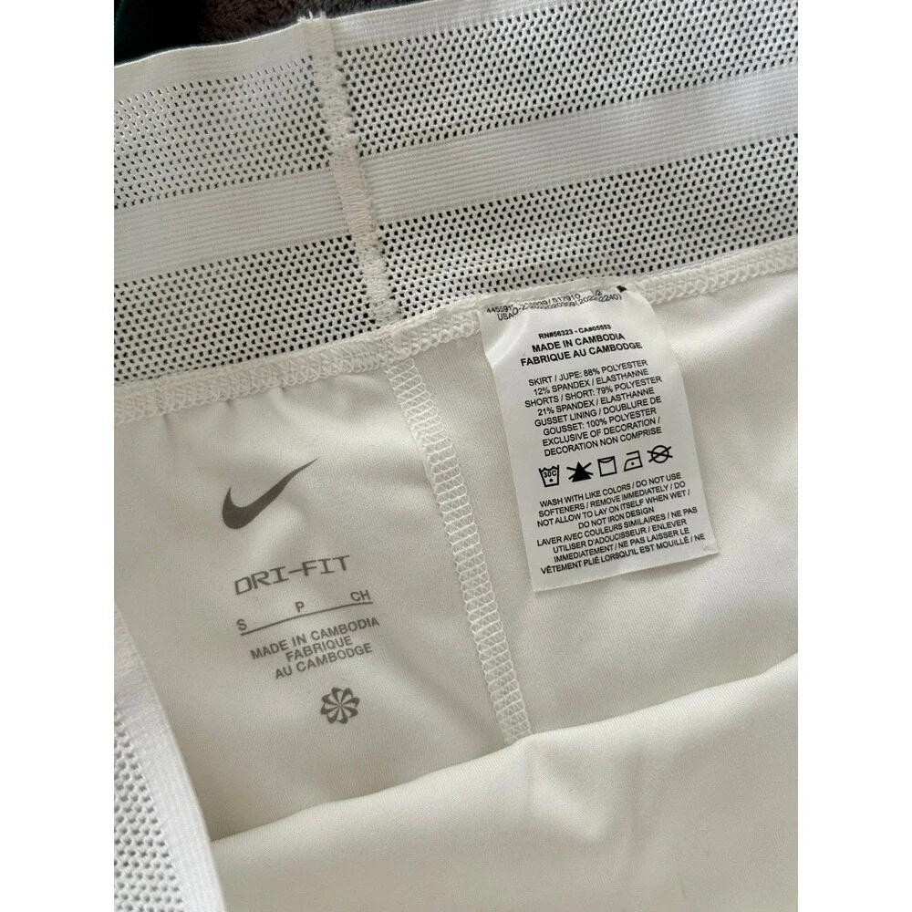 Nike Women's White Pleated Tennis Skort - Size Small